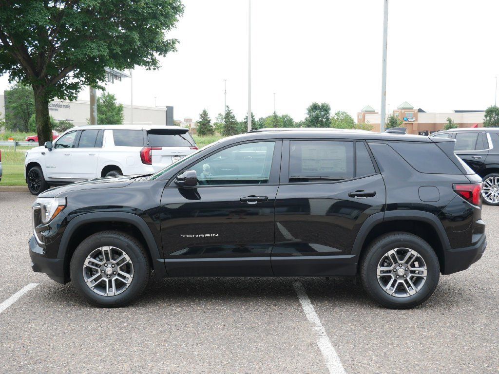 New 2027 GMC Terrain Elevation AWD/4WD image 4