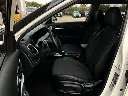 Used 2025 Kia Seltos S image 10