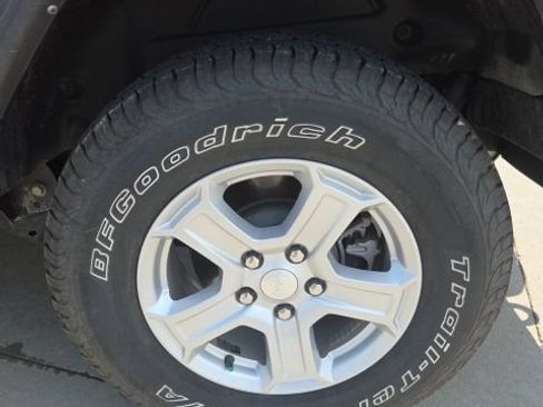 Used 2021 Jeep Wrangler Unlimited Sport AWD/4WD image 49