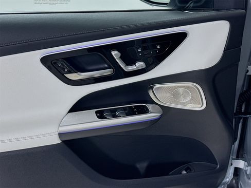 New 2026 Mercedes-Benz GLC 300 image 19