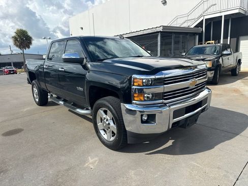 Used 2016 Chevrolet Silverado 2500 LT w/ Texas Edition RWD image 3
