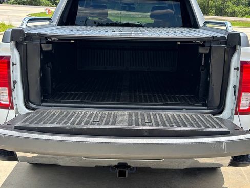 Used 2017 Chevrolet Silverado 1500 LT w/ High Desert Package AWD/4WD image 27