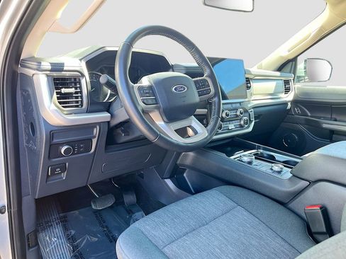 Used 2022 Ford Expedition Max XLT AWD/4WD image 9
