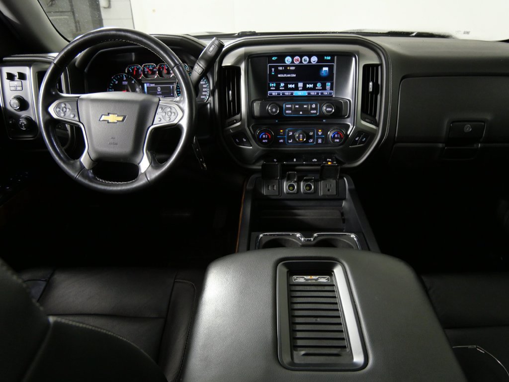 Used 2017 Chevrolet Silverado 1500 LTZ w/ Sport Package AWD/4WD image 22