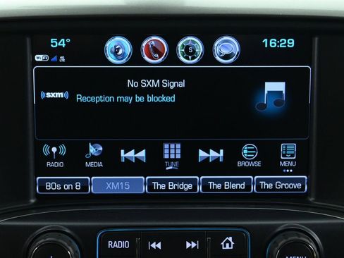 Used 2018 Chevrolet Silverado 1500 LT w/ Rally 2 Edition image 28