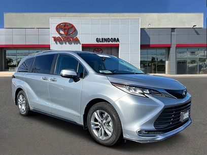 Certified 2021 Toyota Sienna Limited
