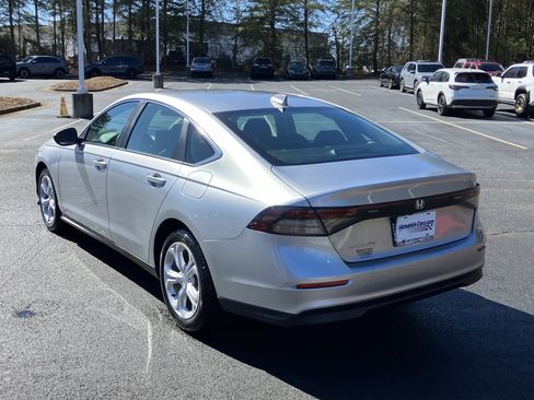 Used 2025 Honda Accord LX image 8