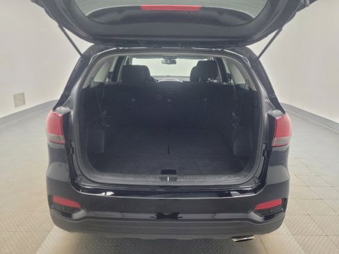 Used 2019 Kia Sorento AWD w/ LX Convenience Package image 29