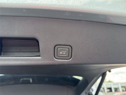 Used 2026 GMC Acadia Elevation w/ Black Edition FWD image 35