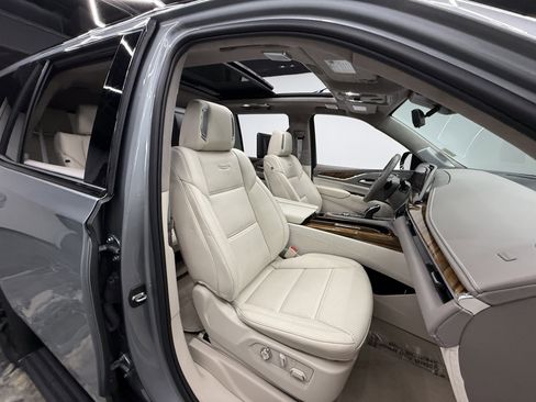 Used 2024 Cadillac Escalade Sport Platinum image 28
