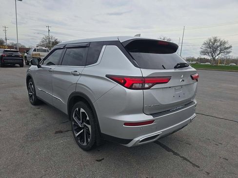Used 2022 Mitsubishi Outlander SE AWD/4WD image 8