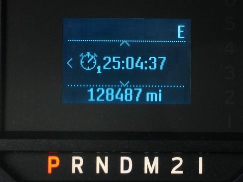 Used 2017 Ford F550 2WD Regular Cab Super Duty image 21