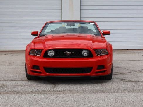 Used 2013 Ford Mustang GT image 3