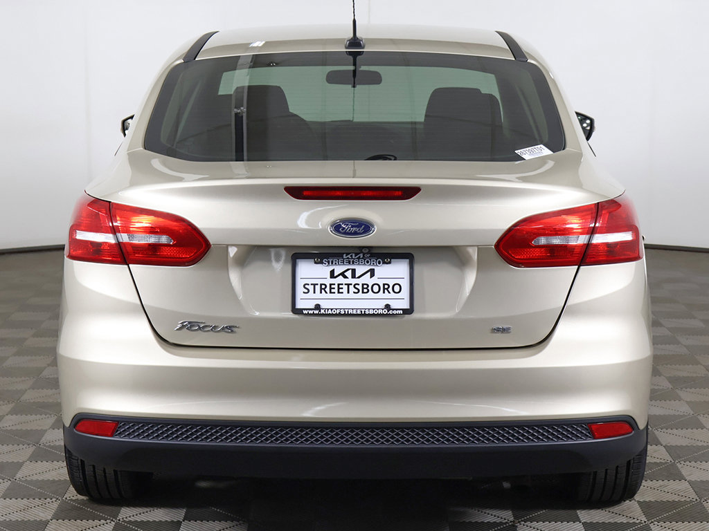 Used 2018 Ford Focus SE w/ Cold Weather Package FWD image 10