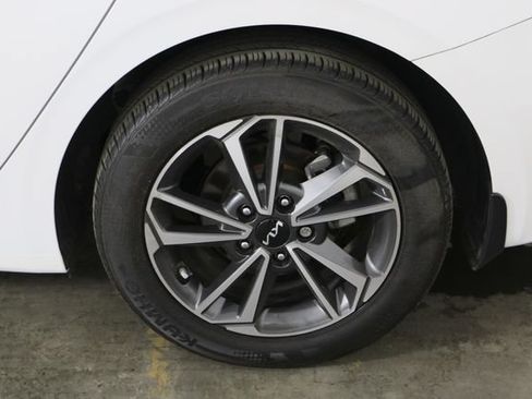 Used 2024 Kia Forte LXS FWD image 34