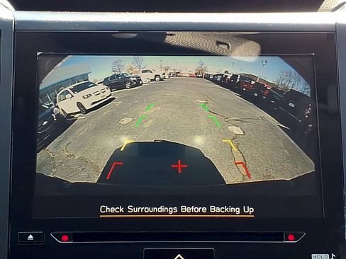 Used 2021 Subaru Crosstrek 2.5i Sport w/ Moonroof Package image 17