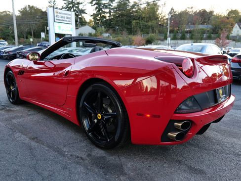 Used 2014 Ferrari California image 89