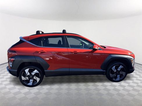 Used 2025 Hyundai Kona Limited image 4