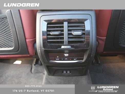 Used 2024 BMW X3 M40i w/ Premium Package image 38