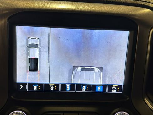 Used 2020 GMC Sierra 3500 Denali w/ Denali Ultimate Package AWD/4WD image 40