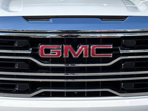 Used 2024 GMC Sierra 1500 SLT AWD/4WD image 46