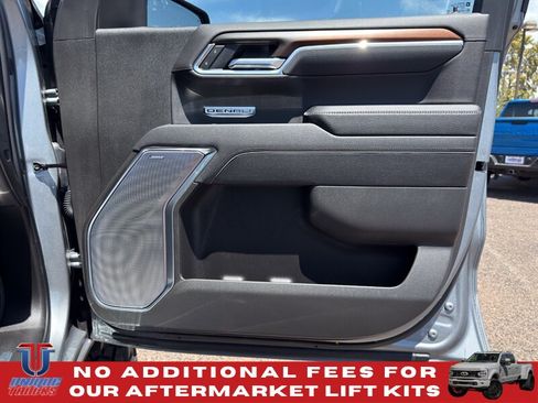 Used 2025 GMC Sierra 1500 Denali w/ Technology Package AWD/4WD image 32