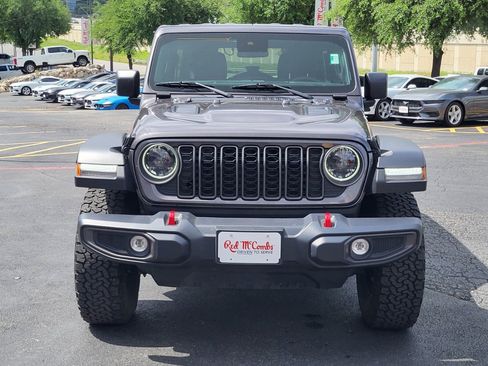 Used 2025 Jeep Wrangler Unlimited Rubicon image 9