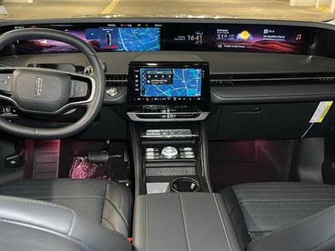 New 2026 Lincoln Nautilus Reserve image 13