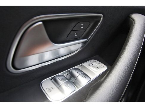 Used 2025 Mercedes-Benz GLC 43 AMG 4MATIC image 20
