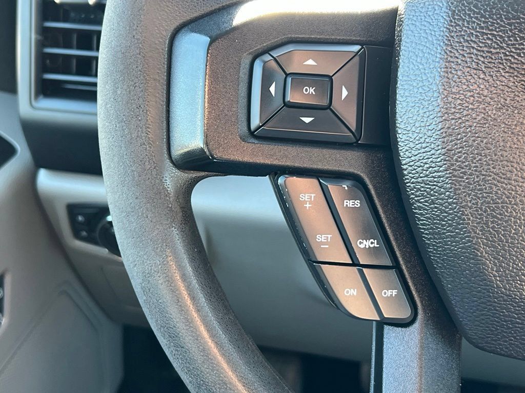 Used 2015 Ford F150 XL w/ Equipment Group 101A Mid AWD/4WD image 35