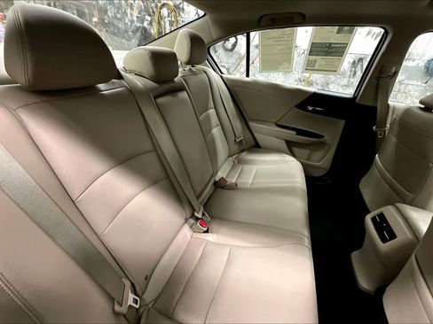 Used 2016 Honda Accord EX-L image 18