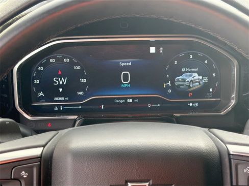 Used 2023 Chevrolet Silverado 1500 RST w/ Convenience Package II image 10