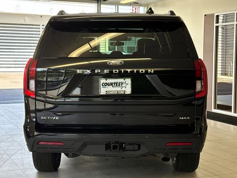 Used 2025 Ford Expedition Max Active image 5