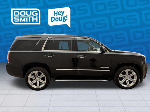 Used 2017 GMC Yukon Denali w/ Open Road Package AWD/4WD image 5