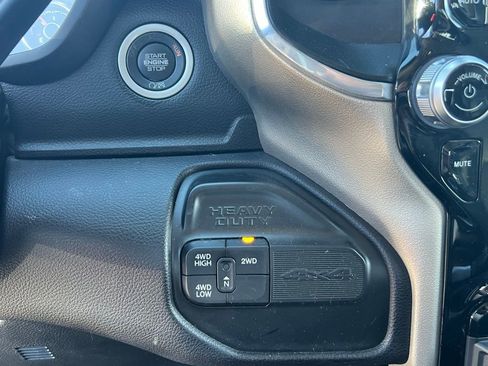 Used 2024 RAM 2500 Laramie AWD/4WD image 31