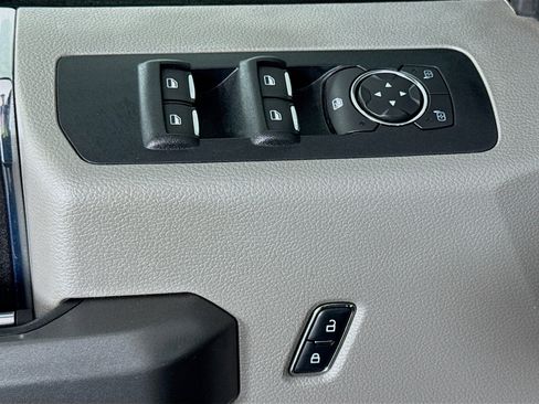 Used 2016 Ford F150 XLT w/ Trailer Tow Package image 21