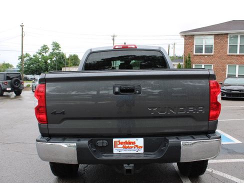 Used 2021 Toyota Tundra SR5 w/ SR5 Leather Package AWD/4WD image 8