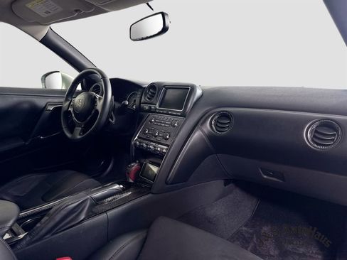 Used 2013 Nissan GT-R Premium AWD/4WD image 37