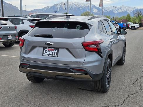 New 2025 Chevrolet Trax ACTIV w/ Sunroof Package image 3