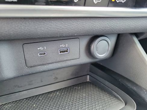 Used 2021 Nissan Rogue SV FWD image 31