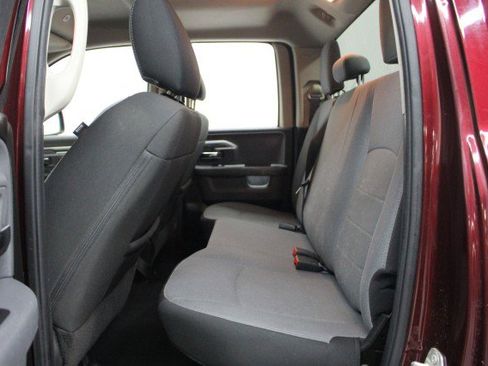 Used 2024 RAM 1500 Classic SLT image 28