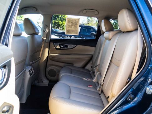 Used 2016 Nissan Rogue SL image 17