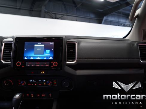 Used 2022 Nissan Frontier SV image 34