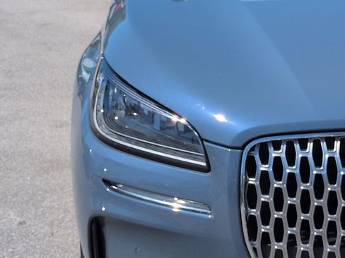 Certified 2024 Lincoln Corsair FWD w/ Equipment Group 101A image 10