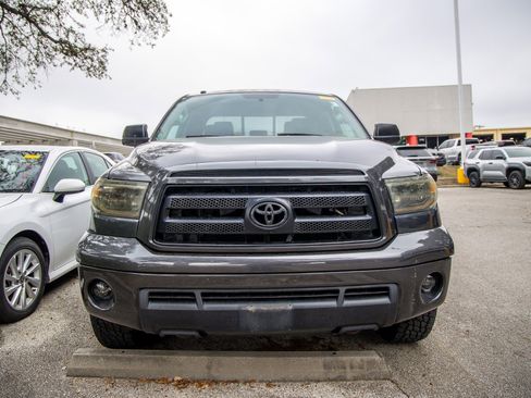 Used 2011 Toyota Tundra SR5 image 4
