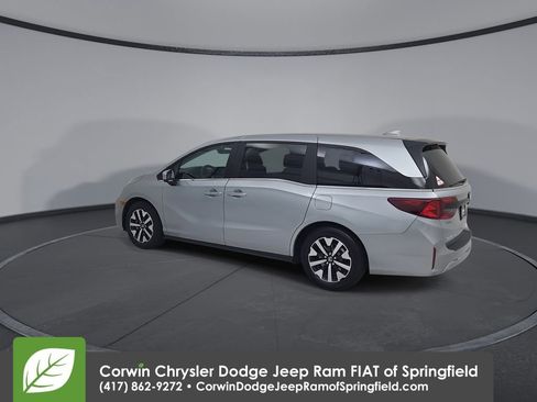 Used 2025 Honda Odyssey EX-L image 10