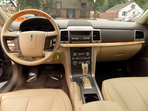 Used 2011 Lincoln MKZ FWD image 14