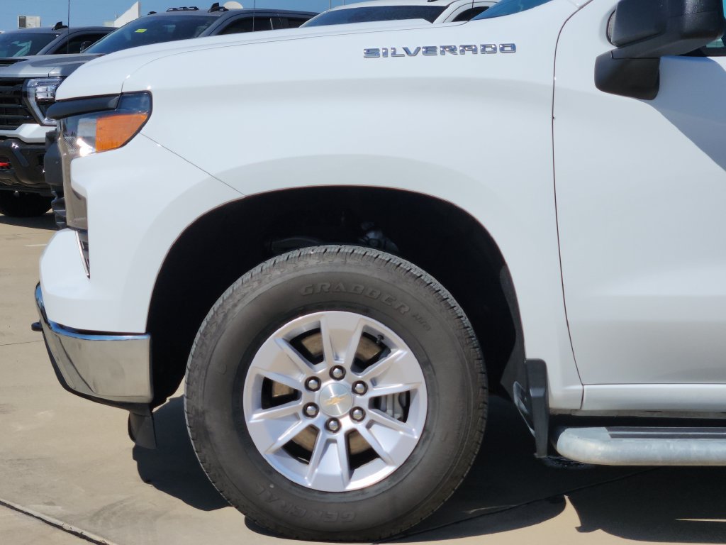 Used 2025 Chevrolet Silverado 1500 W/T RWD image 14