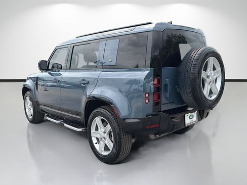 Used 2022 Land Rover Defender 110 X-Dynamic SE AWD/4WD image 3