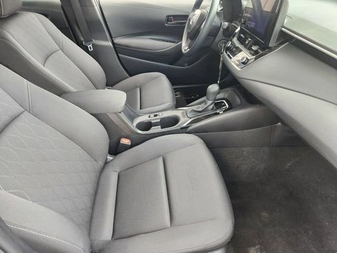 Used 2025 Toyota Corolla LE FWD image 10